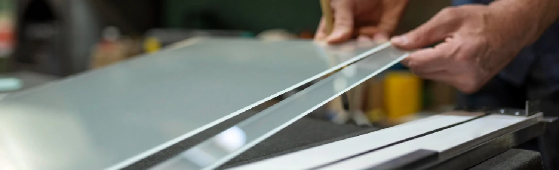 Emergency Glass Repair for Hospitality Businesses in Holiday, FL