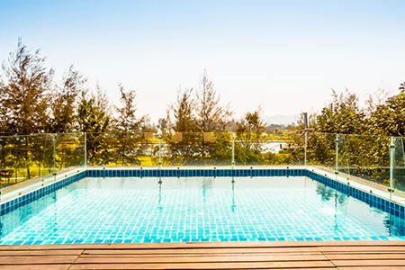 Cost of Glass Pool Fence Repair in Holiday, FL